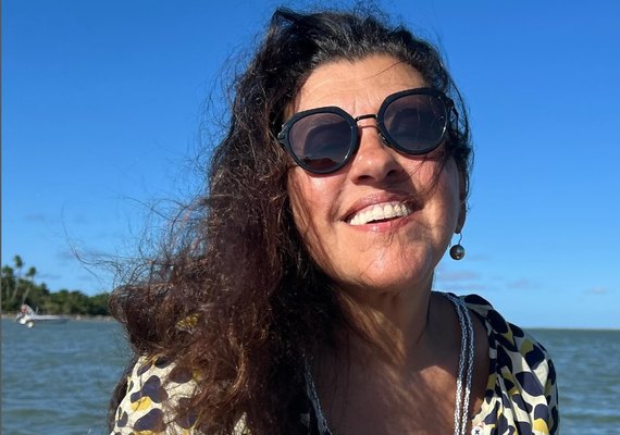 Regina Casé teve lesão na córnea por cola de cílios postiços: 'Um pesadelo'