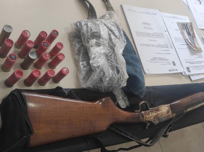 Polícia Civil prende mulher por posse ilegal de arma de fogo em Estrela de Alagoas