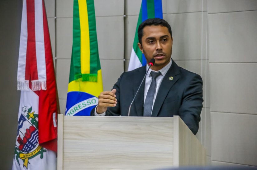 David do Emprego propõe reserva de vagas no setor público para mulheres vítimas de violência doméstica em Maceió