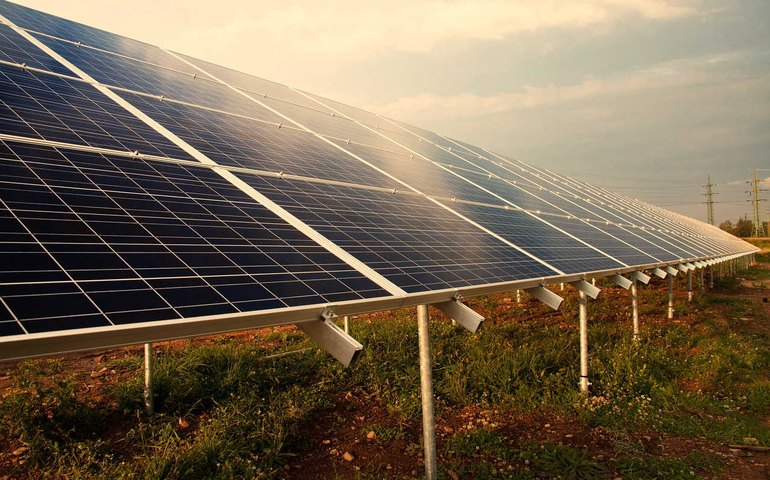 Setor de energia solar pode gerar 300 mil novos empregos no Brasil em 2023