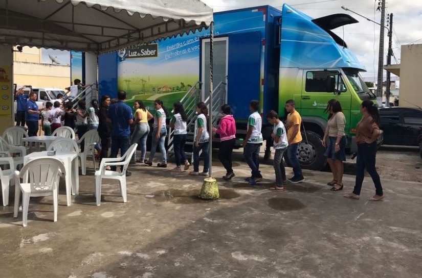 Eletrobras leva projeto Luz do Saber para Rio Novo, Viçosa e Maravilha