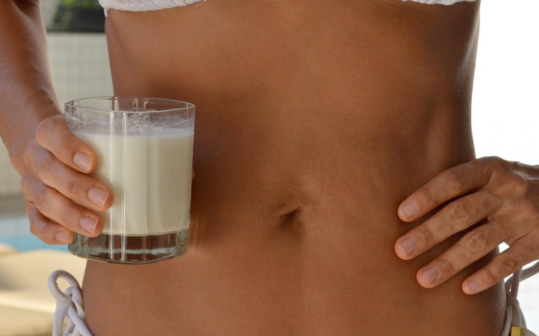 Nutricionista do Hospital Dr. Ib Gatto Falcão alerta para riscos do uso indiscriminado de suplementos