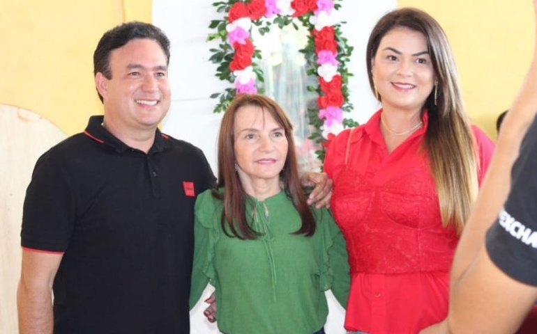 Evento promovido pelo prefeito Jorge Galvão distribui mais de 300 prêmios para as mães de Jundiá