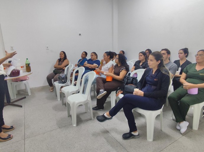 Hospital de Emergência do Agreste promove Cine Lilás e estimula reflexões sobre situações de violência