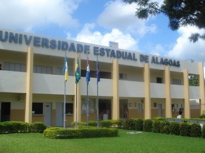 Uneal e Costa Rêgo serão parceiras em projeto para criação de escola-modelo