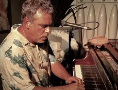 Pianista português Carlos Veiga.jpg 