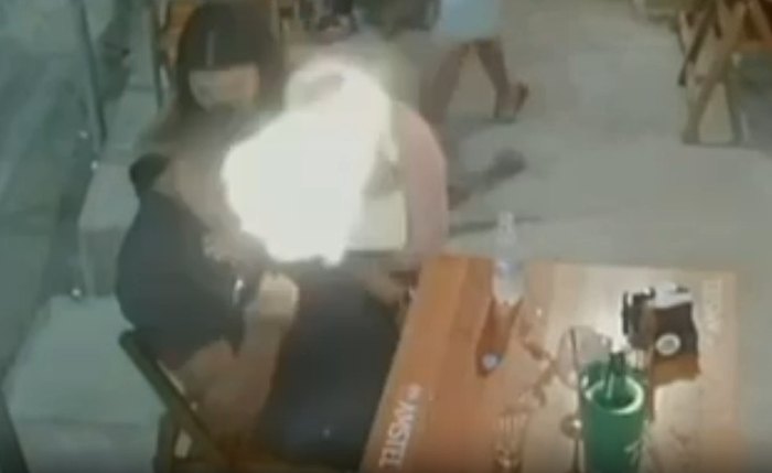 Episódio foi registrado por câmeras de segurança do próprio estabelecimento