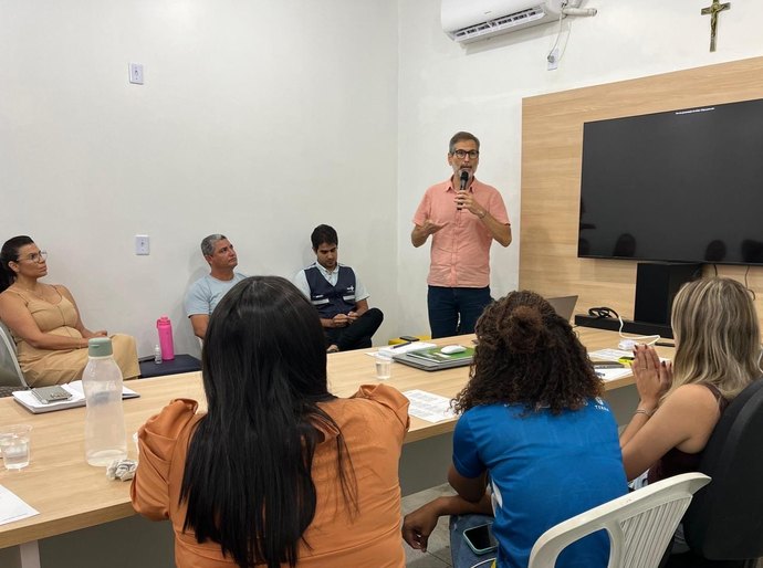 Saúde de Santana do Mundaú recebe visita do Agente de Cooperação da Fio Cruz