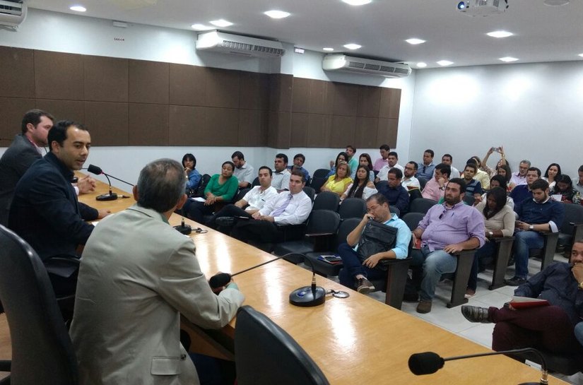 Técnicos municipais participam de curso sobre Licitações e Contratos Administrativos