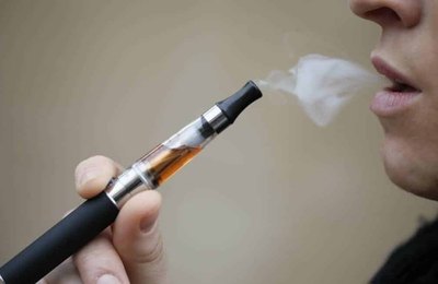 5 fatos que você precisa saber sobre cigarros eletrônicos