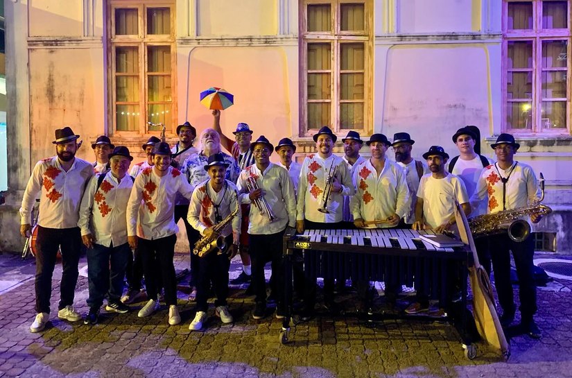 Rex Jazz Bar celebra 10 anos no Jaraguá com festa gratuita na rua e programação diversa