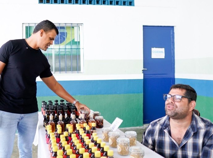Educação de Maceió valoriza produtores locais com Feira da Agricultura Familiar