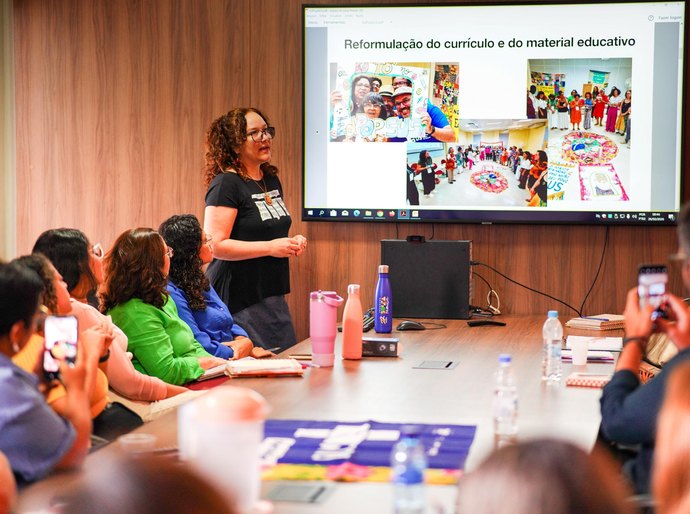 Sesau discute implementação em Alagoas do Programa de Qualificação em Educação Popular em Saúde