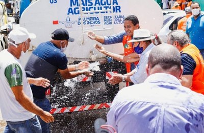 Operação Pipa Mais Água Agricultor abastecerá 155 comunidades rurais de Palmeira
