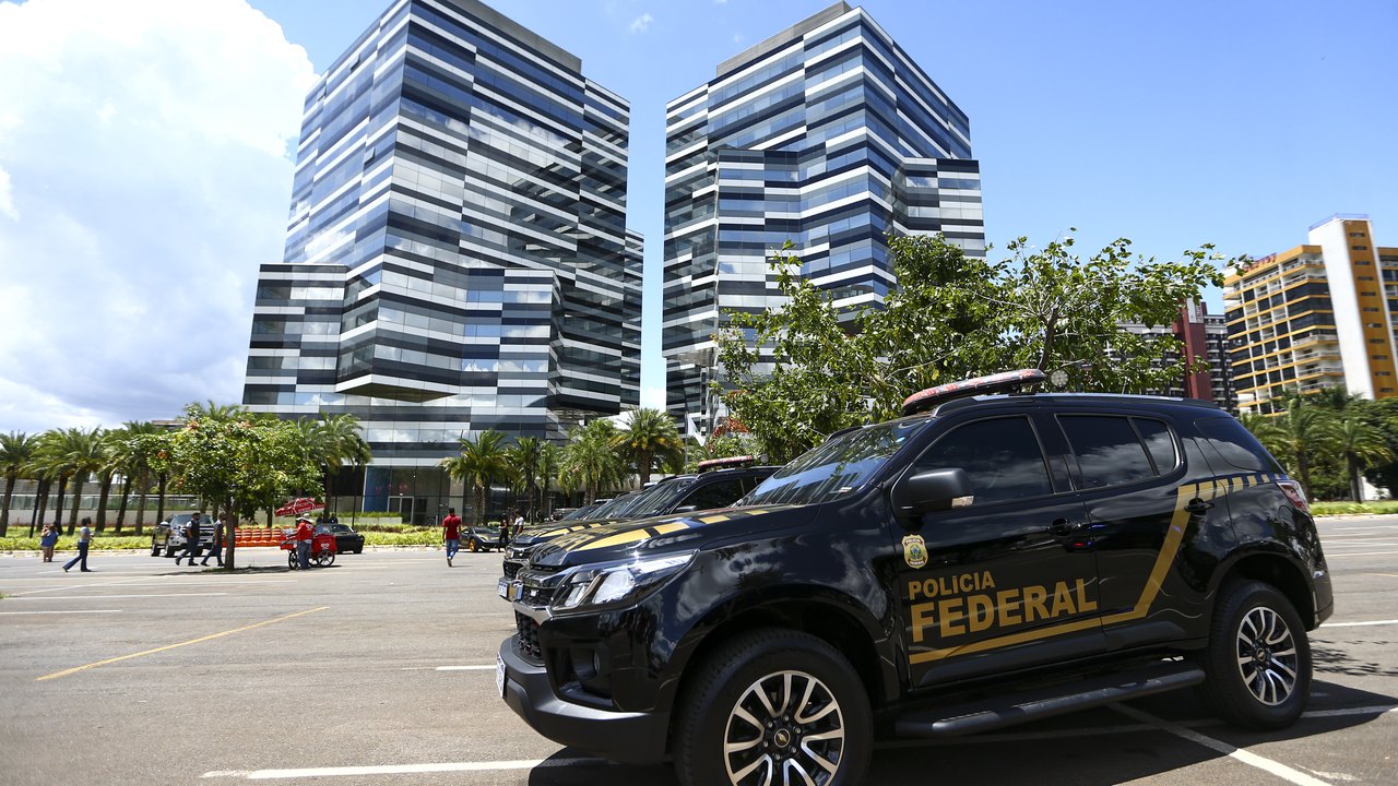 PF investiga empresário por intimidação a jornalistas no caso Master