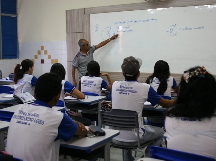 Secretaria de Educação lança concurso de remoção e lotação para professores