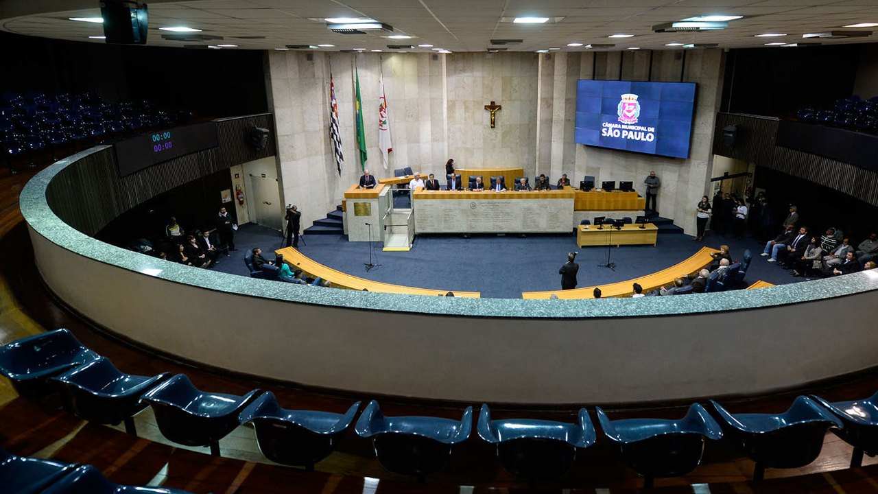 Câmara Municipal de SP discute impeachment de Ricardo Nunes