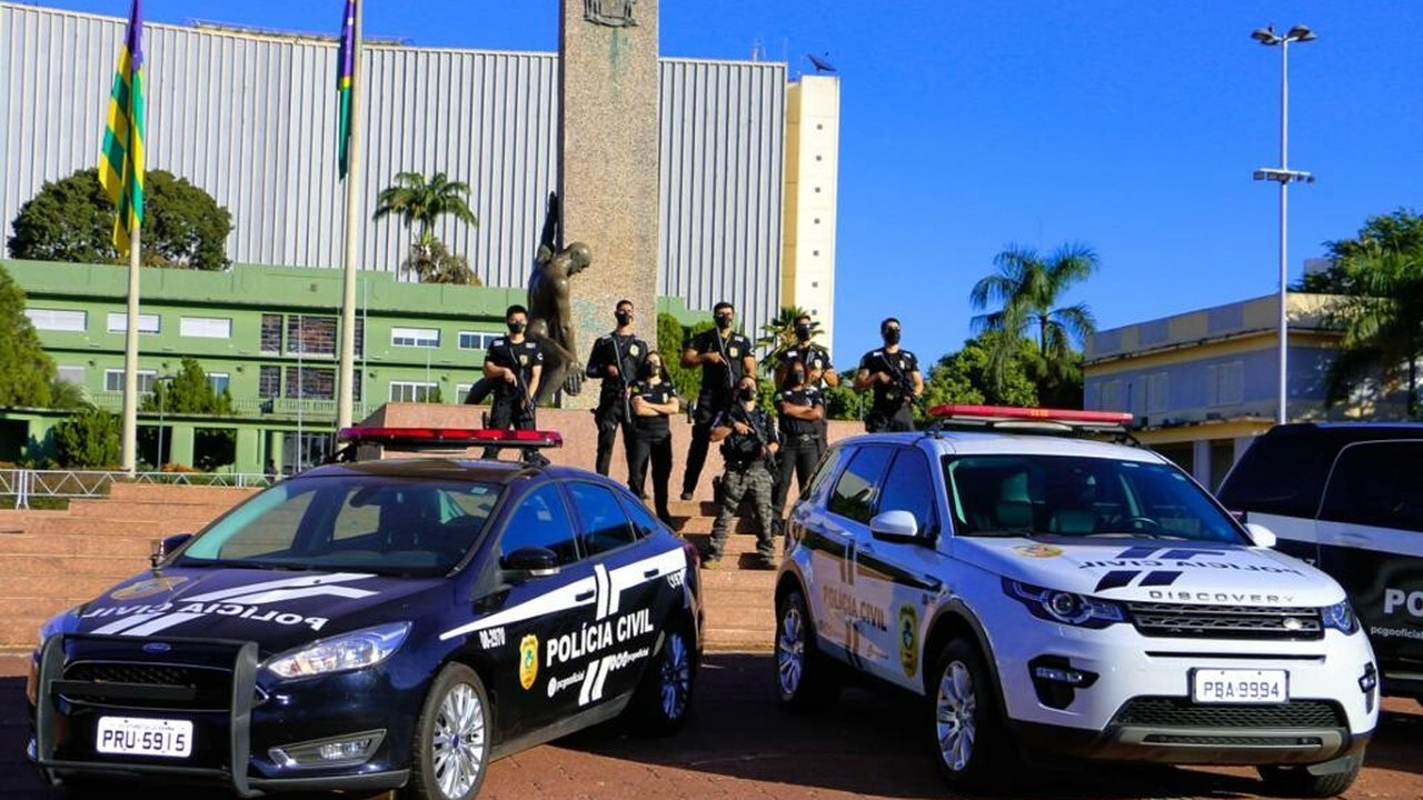 Polícia investiga morte de mãe e filho após comerem doce em Goiânia