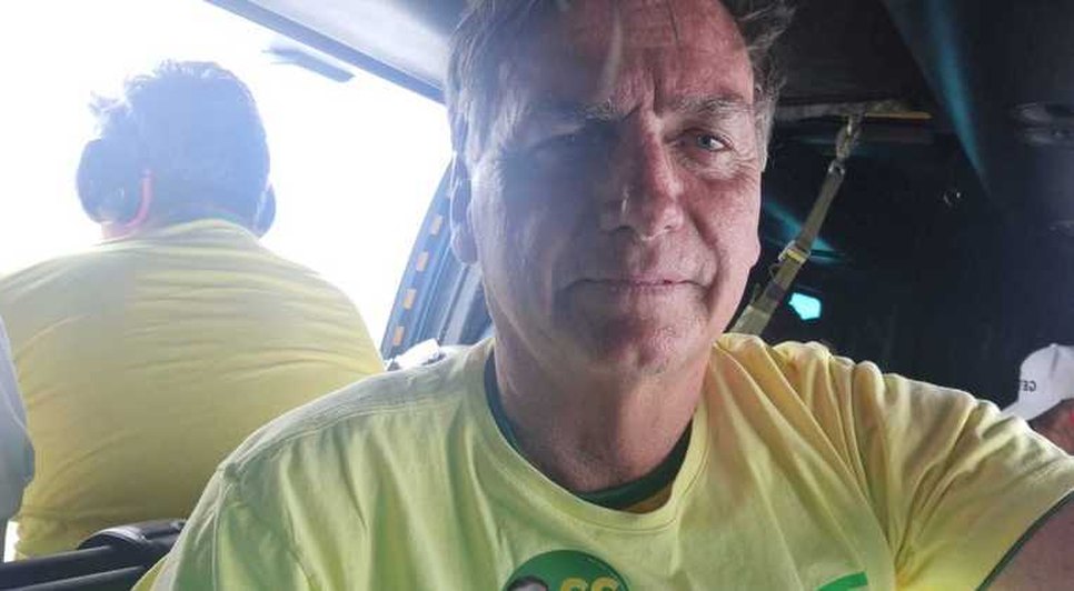 Bolsonaro chega ao Palácio do Planalto, mas não comenta resultado da eleição