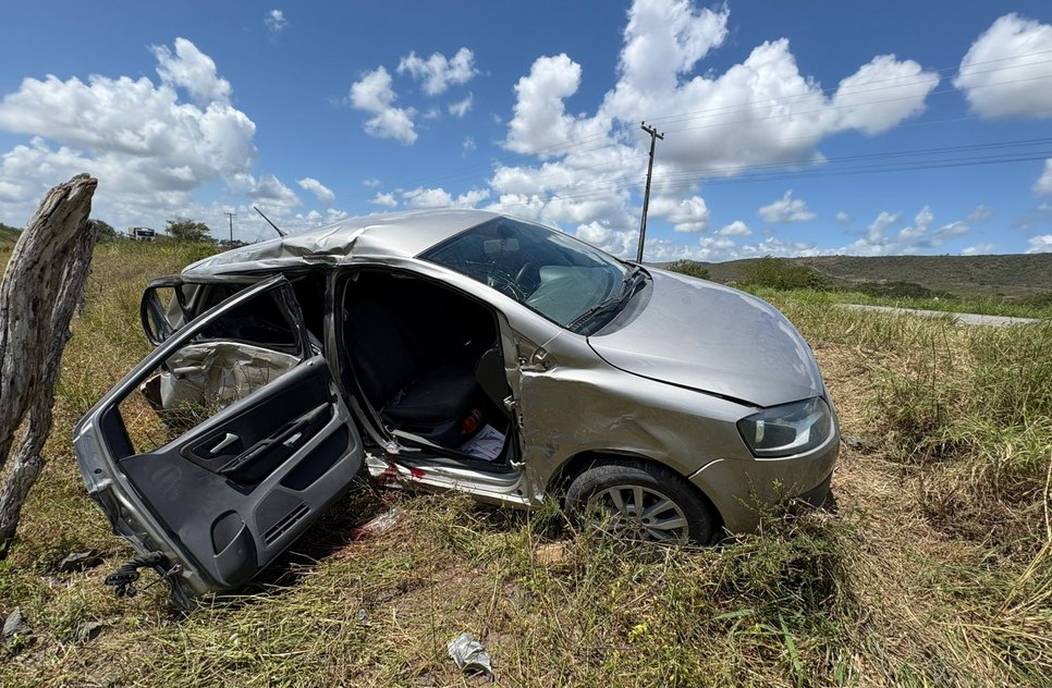 Acidente na SE-361, em Simão Dias / Foto: Foto: BPRv