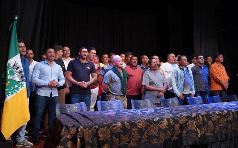 Alunos do EJA homenageiam o centenário de Arapiraca na 3ª edição do Sarau Literário “Poesia em Movimento”