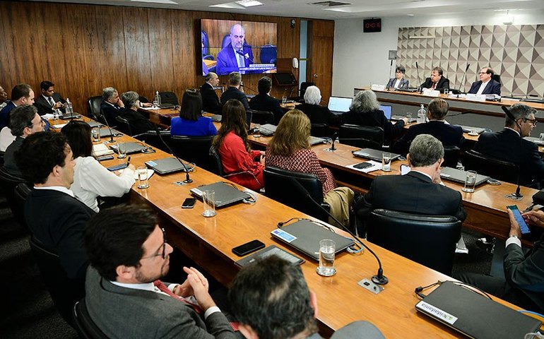 Comissão de juristas que atualiza Código Civil aprova plano de trabalho