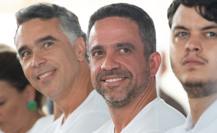 Mesmo presente em eventos ao lado do governador Paulo Dantas, Rafael Brito ainda não consegue ‘decolar