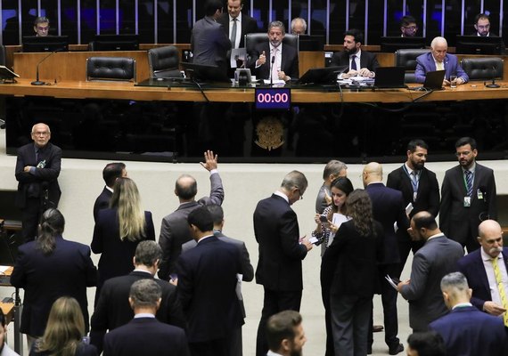 Câmara aprova texto final de projeto que muda as regras para emendas