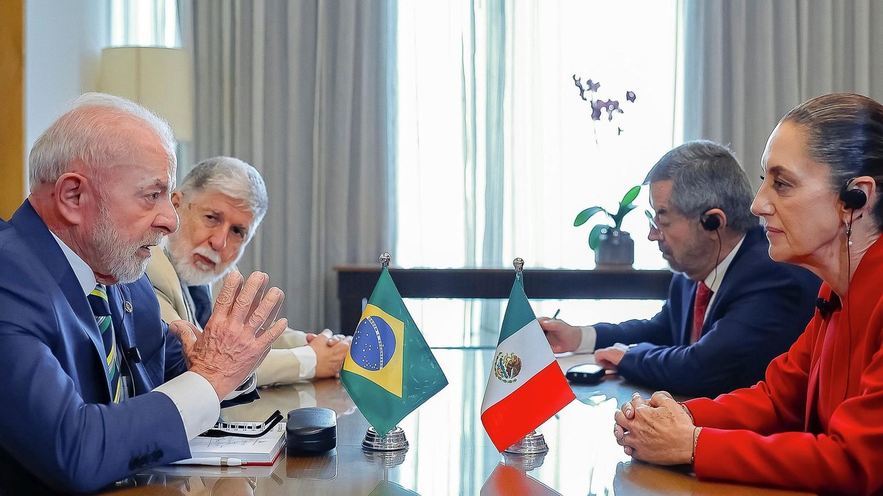 Presidente do México conversa com Lula sobre comércio e cooperação entre Petrobras e Pemex