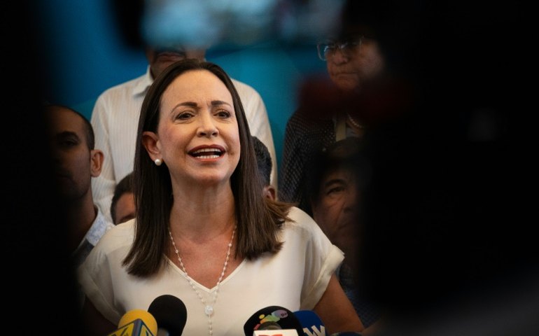 Chefe de campanha da opositora María Corina transmite ao vivo sua detenção na Venezuela; vídeo