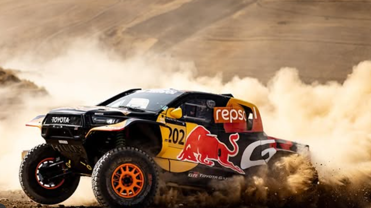 Após desobedecer ordem da equipe, Lucas Moraes conquista inédito título da 'Fórmula 1 do off-road' para o Brasil