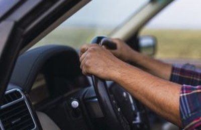 Atriz e influencer Júlia Gomes faz alerta para mais um caso suspeito em carro de aplicativo