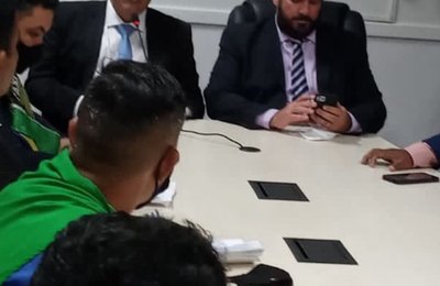 Vereador Samyr Malta recebe comissão de mototaxistas e garante apoio em reivindicações da categoria