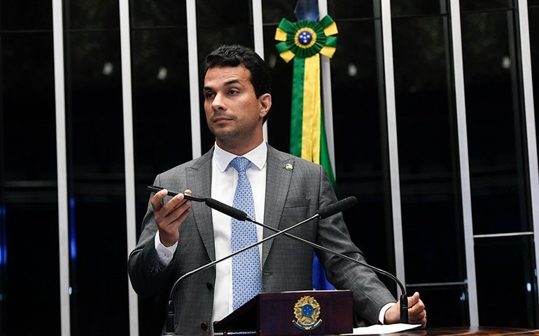 Irajá quer explicações sobre envolvimento do governador do TO com investigado
