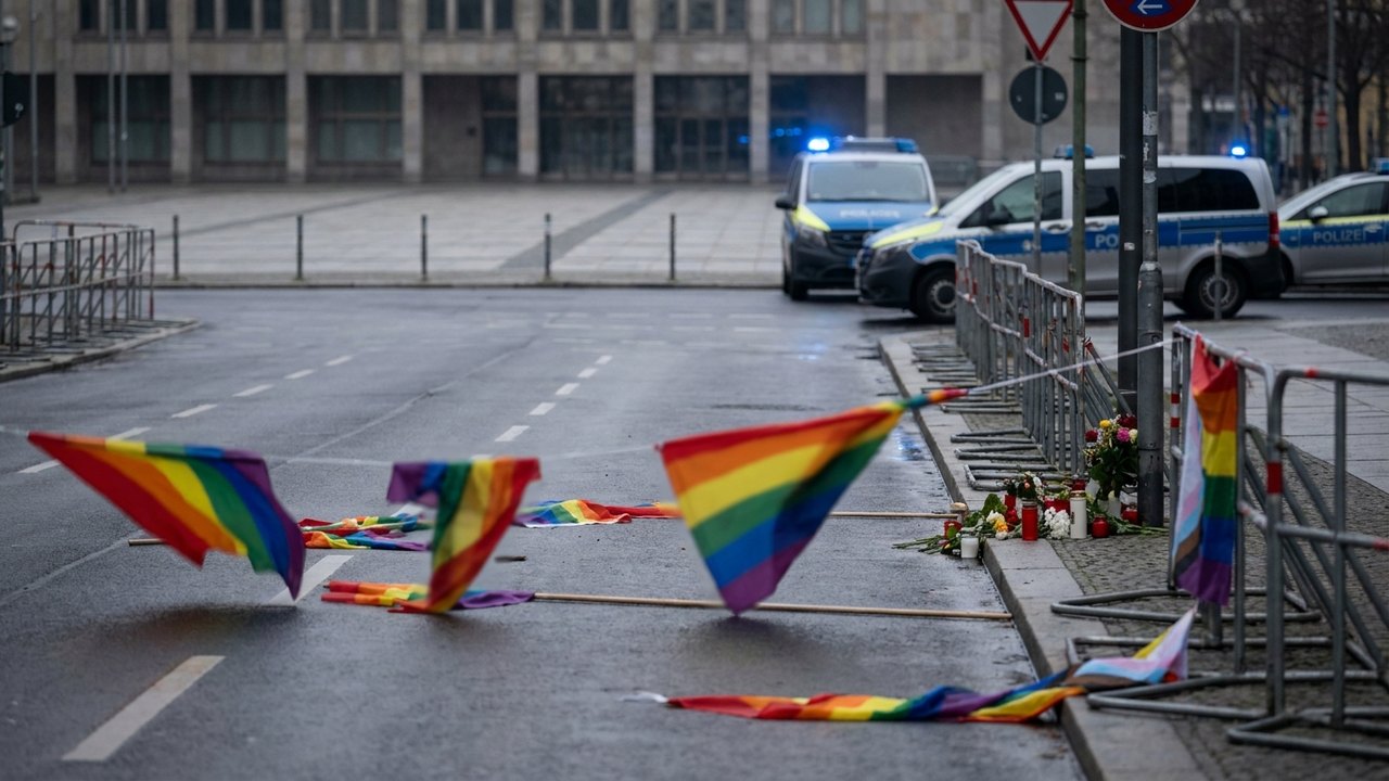 Ataque na Parada do Orgulho em Berlim deixa 1 morto e 29 feridos