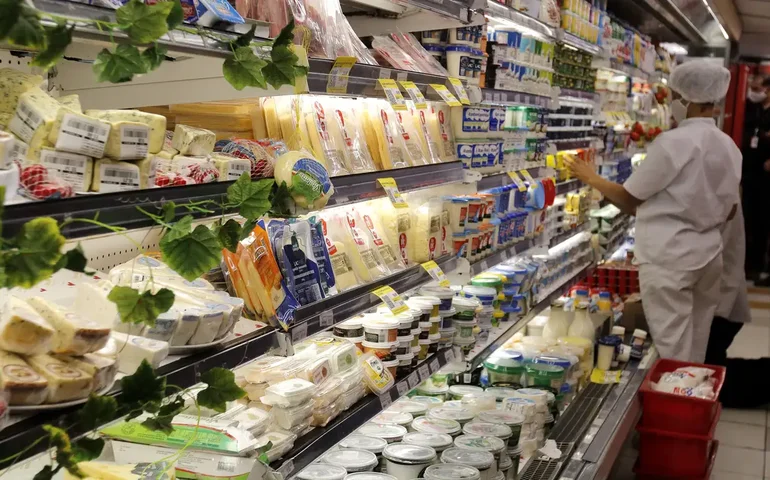 Setor supermercadista fatura R$ 1,067 trilhão em 2024, equivalente a 9,12% do PIB, diz Abras