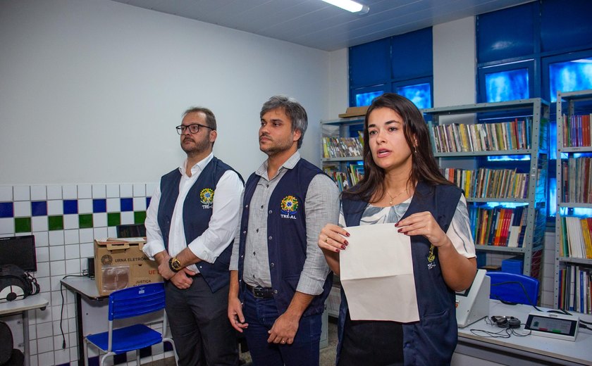 Projeto 'Acessibilidade e Inclusão em Ação' beneficia alunos  do Centro Estadual Educacional Cyro Accioly