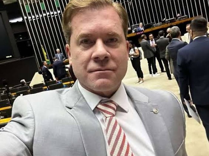 Marx Beltrão dá exemplo na defesa dos trabalhadores de Alagoas e do Brasil ao lutar pelo fim da escala 6x1