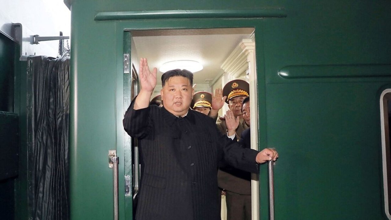 Trem do líder norte-coreano Kim Jong-un chega à Rússia