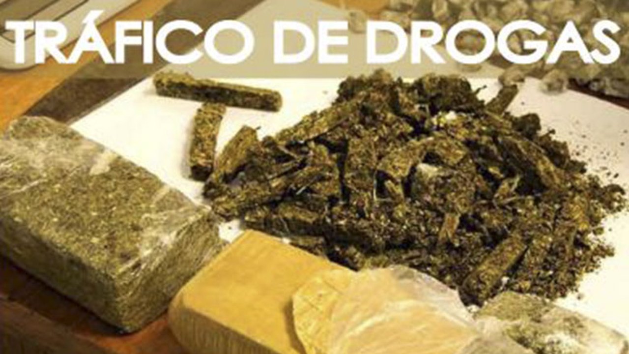 PM apreende drogas, remédios antidepressivos e motocicleta em Messias