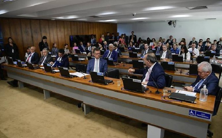 CAE aprova autorização para consórcios públicos criarem fundos