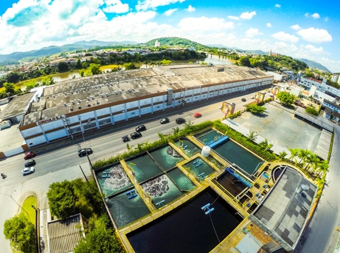 Círculo S.A. recebe representantes do Instituto Bordado Filé de Alagoas