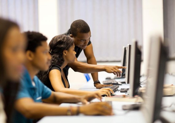 Servidores da Educação podem participar de curso gratuito sobre relações étnico-raciais e quilombolas da Ufal