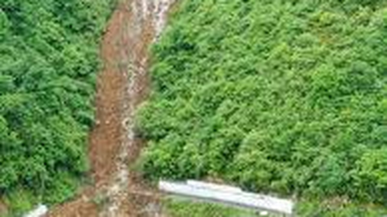 Desabamento de estrada no Sul da China deixa 19 mortos, segundo mídia estatal