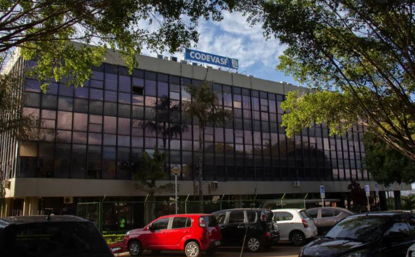 Empresas de favorecidos com o auxílio emergencial vencem pregão da Codevasf
