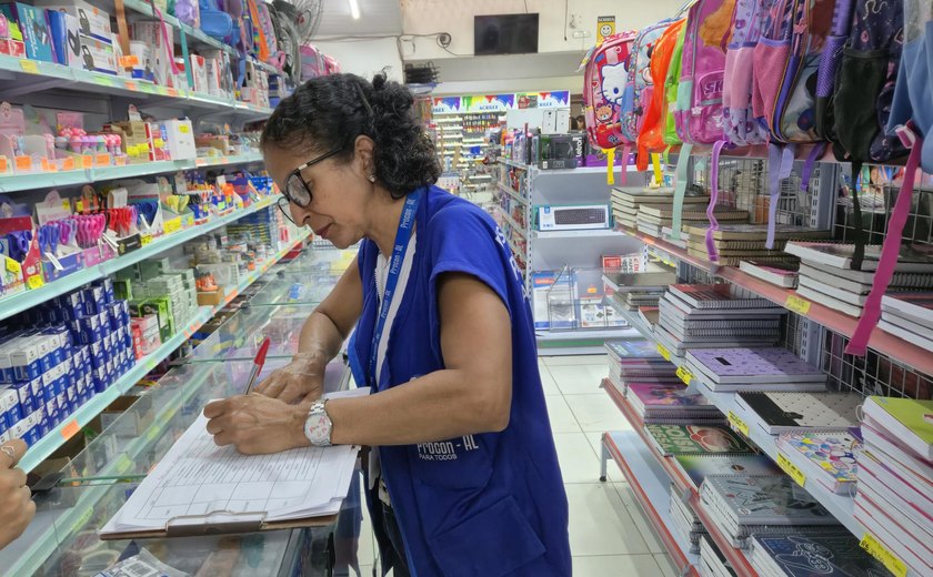 Procon divulga pesquisa de preços para orientar compras de material escolar em Maceió