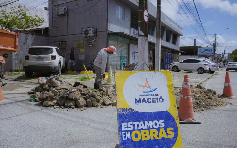 Em agosto, Infraestrutura executou obras de drenagem em mais de 90 ruas