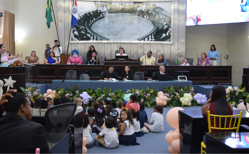 Agosto Verde: Parlamento discute estratégias para garantir uma infância segura