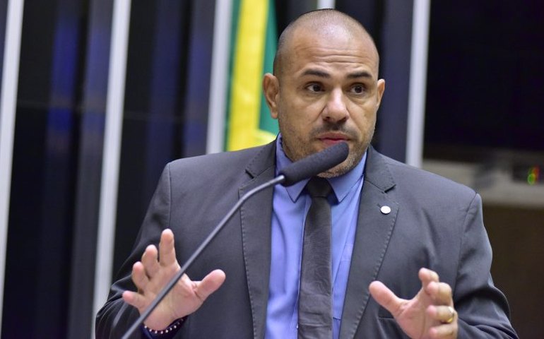 Comissão aprova isenção de IOF empréstimos para pessoas idosas ou com deficiência