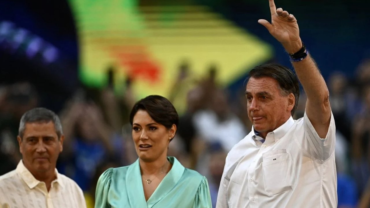 Eleições 2022: “Vice não pode ser pessoa que conspire contra você”, diz Bolsonaro
